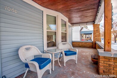 10-web-or-mls-1060-bates-st-se