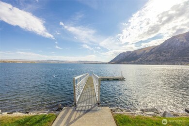 714 3rd St, Brewster, WA 98812 - photo 6