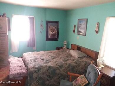 403 Cedar St, Clark Fork, ID 83811 - photo 4