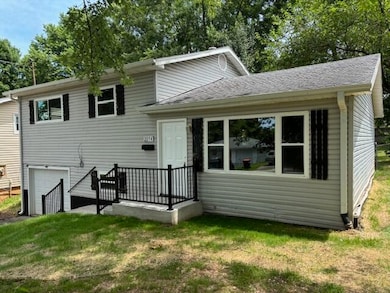 2074 N Albertha Ave, Springfield, MO 65803 - photo 4