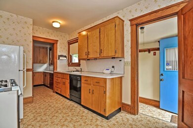 22 Sheridan St, Natick, MA 01760 - photo 6