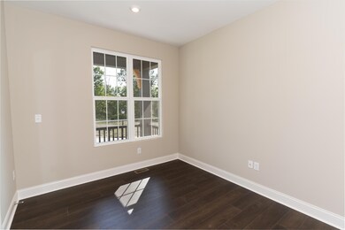 MHL-0177-00 Buchanan U-4-office