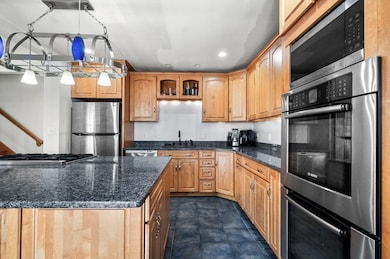 5 Hudson St, Woburn, MA 01801 - photo 5