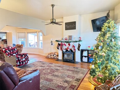 303 Rittenour St, Plains, MT 59859 - photo 5