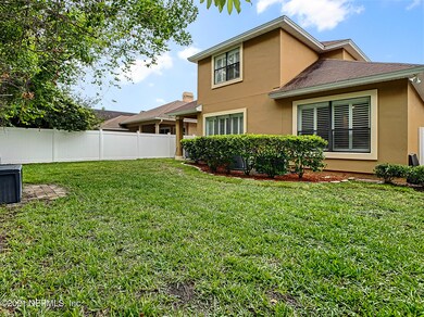 1629 Summerdown Way-12