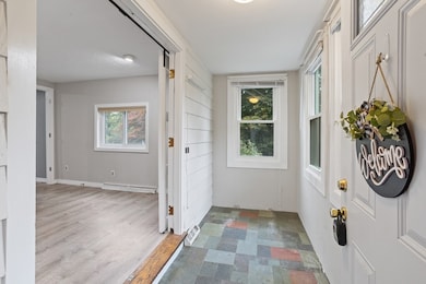 16 Middlesex St unit 4, North Chelmsford, MA 01863 - photo 3