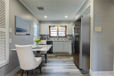 808 Hickory Ln, Easton, PA 18045 - photo 6