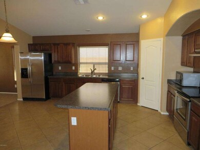 OPEN KITCHEN