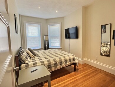 23 Garrison Rd unit 2R, Brookline, MA 02445 - photo 5