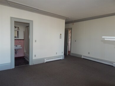 599 Middle St unit 3, Portsmouth, NH 03801 - photo 3