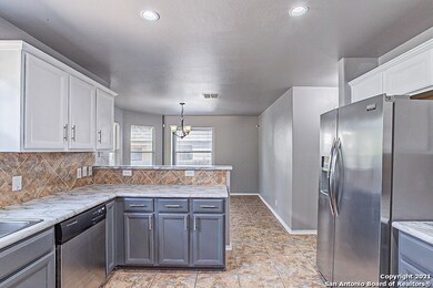 7810 Bur Oak Way, San Antonio, TX 78223 - photo 6