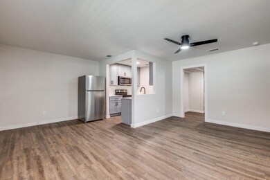 5909 Gaston Ave unit 205, Dallas, TX 75214 - photo 2
