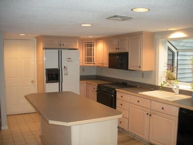 2 Roberta Dr, Merrimack, NH 03054 - photo 4