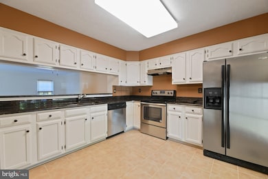 2730 Quarry Heights Way, Baltimore, MD 21209 - photo 7