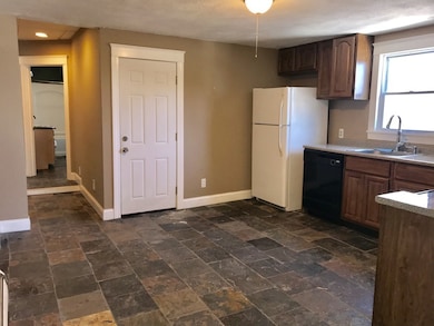 38 Tatman St unit 1, Worcester, MA 01607 - photo 3