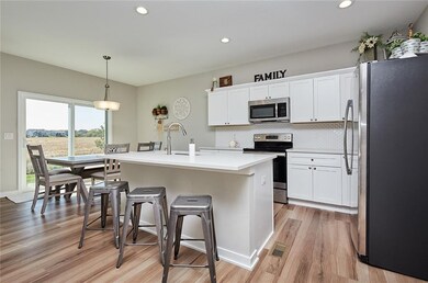 9600 Marnewood Dr, Johnston, IA 50131 - photo 7