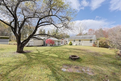 16 E New Lenox Rd, Lenox, MA 01240 - photo 2