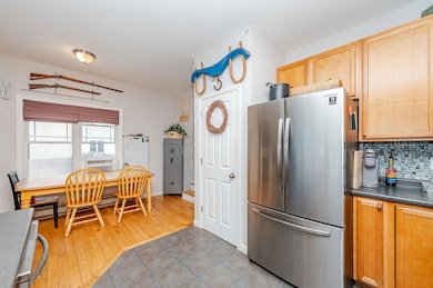80 Trinity Cir unit B, Rochester, NH 03839 - photo 5