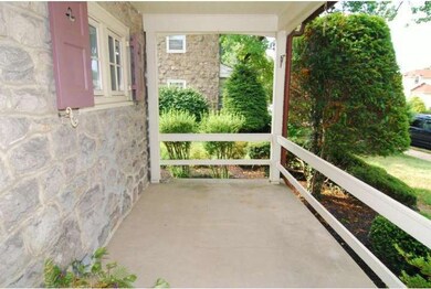 1813 Olive St, Reading, PA 19604 - photo 3