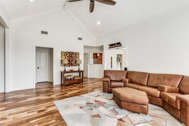 600 Williamsburg Dr, Ennis, TX 75119 - photo 7