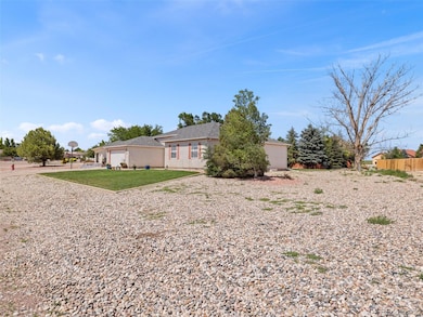 192 S Golfview Dr, Pueblo, CO 81007 - photo 6