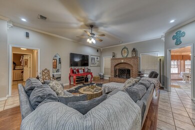 110 Sanchez Creek Ct, Weatherford, TX 76088 - photo 7