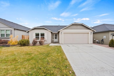 3539 SW Pumice Stone Ave, Redmond, OR 97756 - photo 4