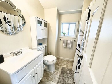 43 Hobart St unit B, Danvers, MA 01923 - photo 6