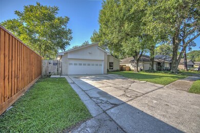 7311 Rogue River Dr, Houston, TX 77086 - photo 2