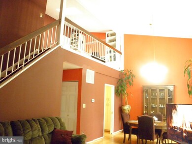 9435 Gentle Cir, Montgomery Village, MD 20886 - photo 3