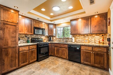 3548 Leonard St, Redding, CA 96002 - photo 2