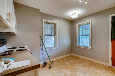 624 BUTLER AVE Columbus OH-large-008-009