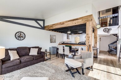 Living Room (3)