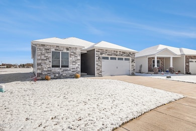 244 E Bay Harbor Ct, Bowling Green, OH 43402 - photo 3