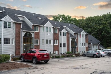 206 Tall Oaks Dr unit L, South Weymouth, MA 02190 - photo 2