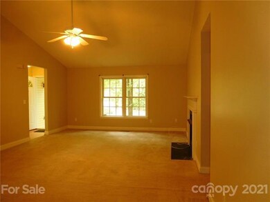 575 Woodcrest Dr, Gastonia, NC 28052 - photo 6