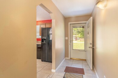 1115 Pangola Dr, Jacksonville, FL 32205 - photo 7