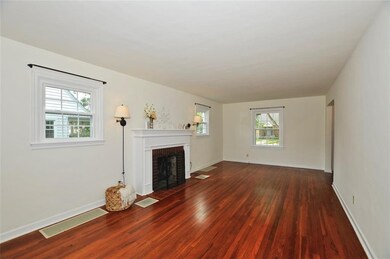 306 Duffey St, Plainfield, IN 46168 - photo 5