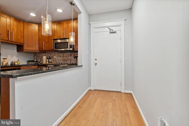 1855 Calvert St NW unit 502, Washington, DC 20009 - photo 2