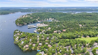 Tan Tara Estates, short walk or drive to Margarita