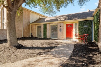 Mulched ground for a beautiful garden or landscapi