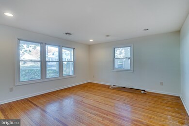 304 Rolling Creek Rd, Swarthmore, PA 19081 - photo 2