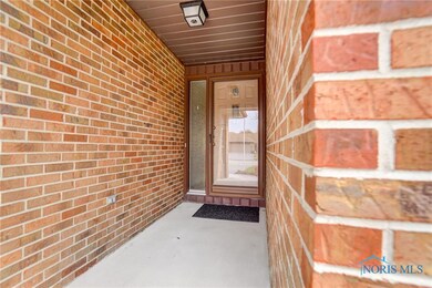 1711 Stonehill Dr, Findlay, OH 45840 - photo 4