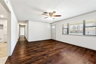 508 Walnut Creek Dr, Azle, TX 76020 - photo 7