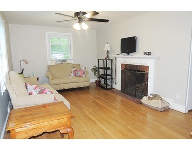 25 N Chatham St, Springfield, MA 01109 - photo 6