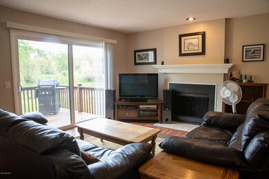 ©Klose2u Photography LLC 208B Fairway Ct