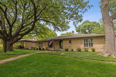 6916 Galemeadow Cir, Dallas, TX 75214 - photo 2