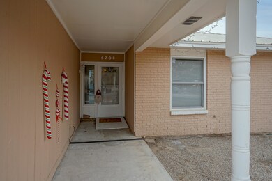 6708 Hensch Ave NE, Albuquerque, NM 87109 - photo 2