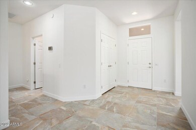 04-15507 W Lantana Way-4