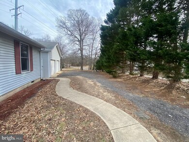 721 White Sands Dr, Lusby, MD 20657 - photo 3